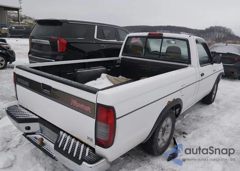 1998 Nissan Frontier Standard/Xe z USA, uszkodzony, nr VIN 1N6DD21SXWC344599